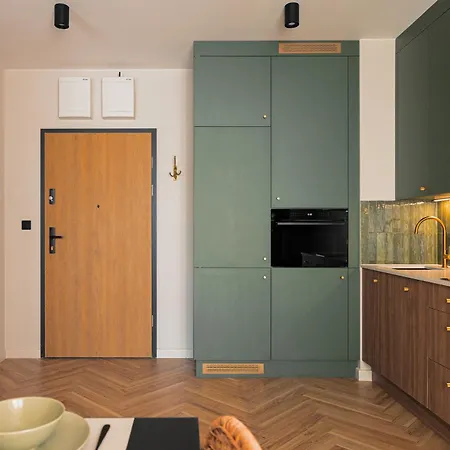Legnicka Apartment *